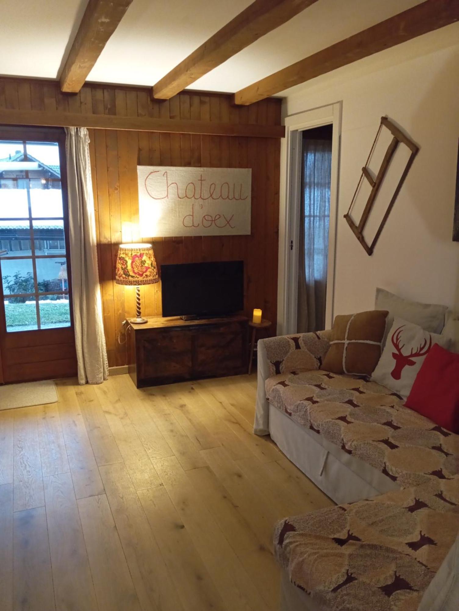 Cozy Apartment In The Heart Of The Alps Château-d'Oex Eksteriør billede