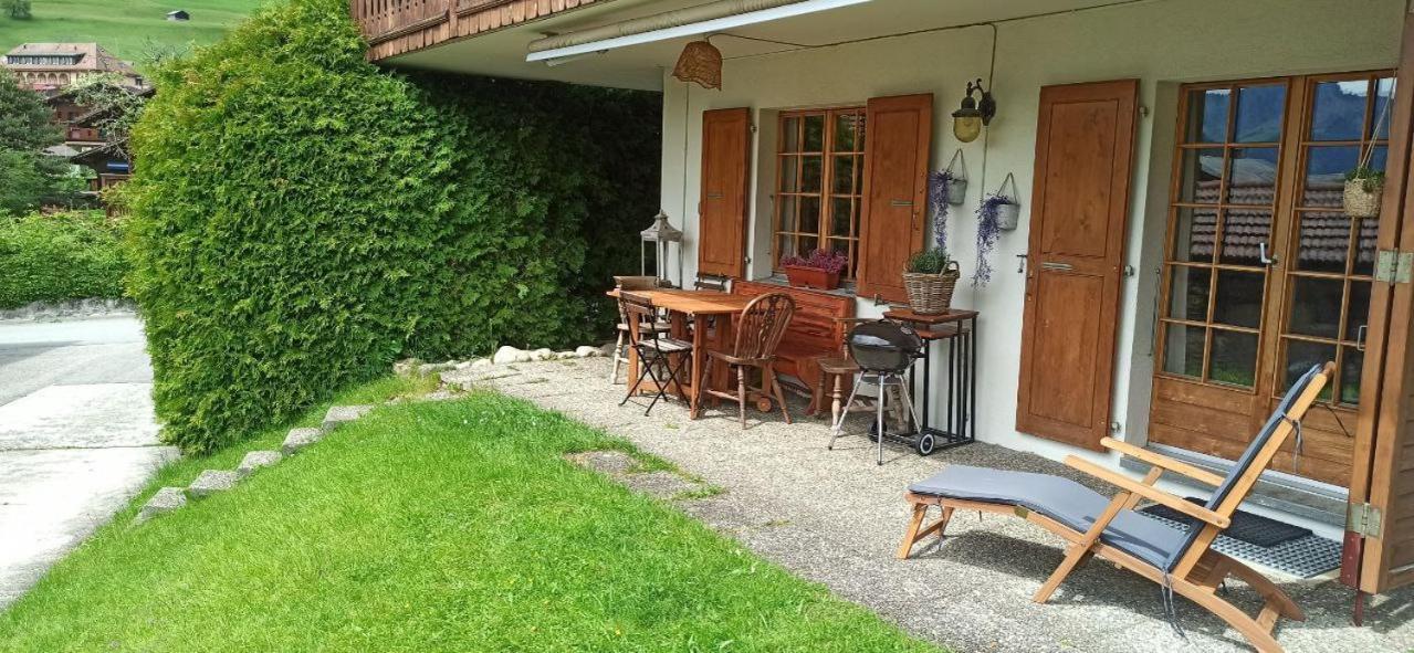 Cozy Apartment In The Heart Of The Alps Château-d'Oex Eksteriør billede